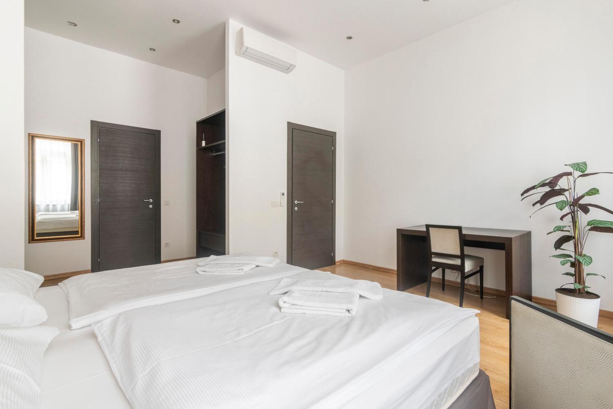 Riverside Palace Appartement *